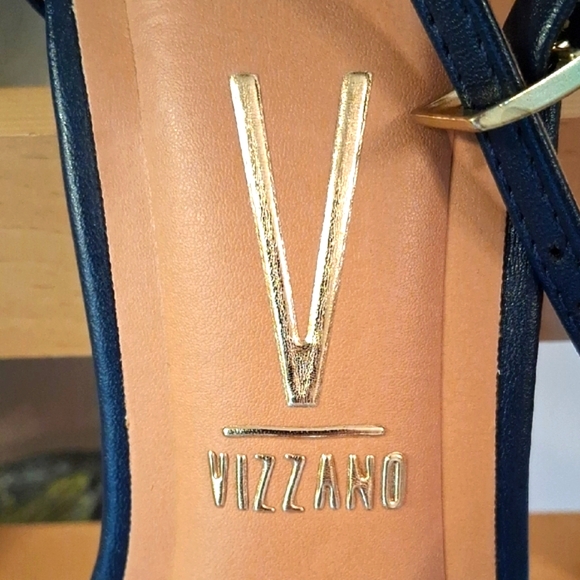 VIZZANO Womens High Heel Half Paw Sandal. Navy. Size 10. Execllent Cond!! - Picture 3 of 15